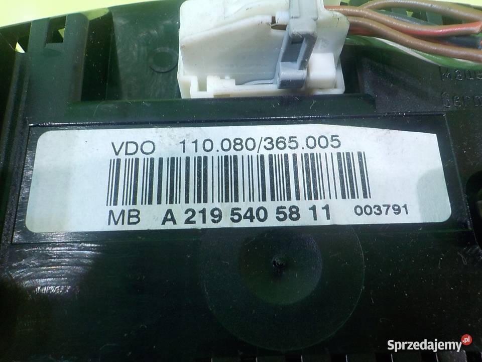 MERCEDES CLS W219 30 CDI AUT 07r 5D licznik Suków