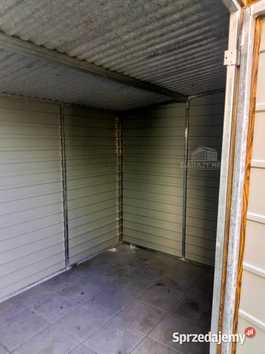 SCHOWEK DOMEK OGRODOWY 2m x 15m SPAD W TYŁ DRZWI Łapanów
