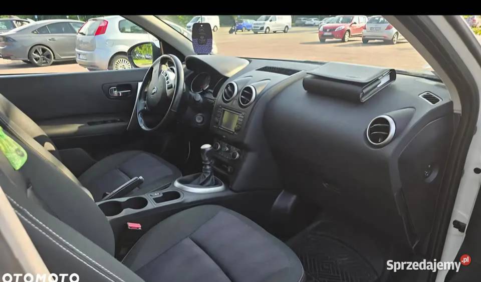 Nissan Qashqai 2012r kamera 360 navigacja przyciemniane szyby Zator sprzedam