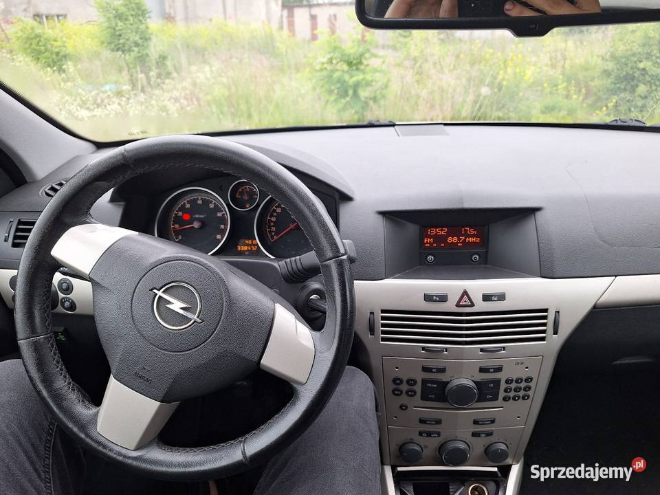 Opel Astra H GTC 14 90 LPG Klima Czujniki 2008r kujawsko-pomorskie