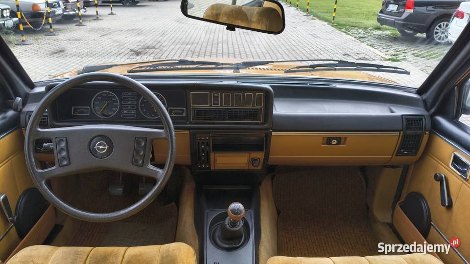 Opel Rekord E1 Berlina 20E 1979 Żółte tablice 110KM łódzkie Zgierz
