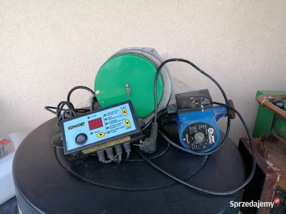 Piec na paliwa stałe używany z komputerem pompą Łękińsko