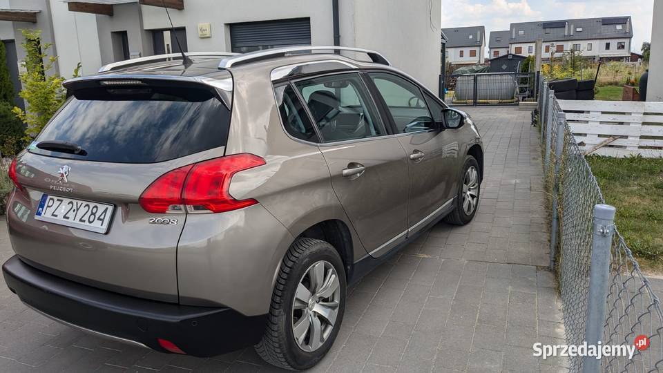 Sprzedam Peugeot 2008 produkcji 2013 Dachowa sprzedam