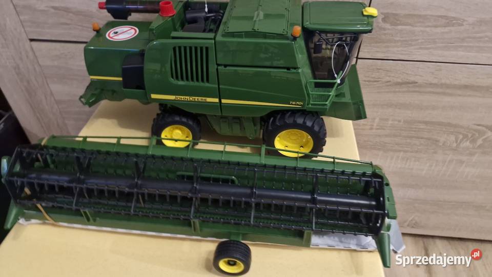 Bruder John Deere Kombajn Zbożowy zielony Strzelin