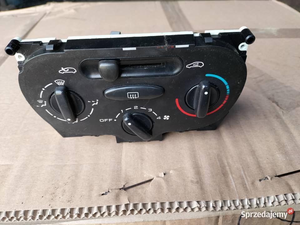 PEUGEOT 206 panel nawiewu lkimatyzacji