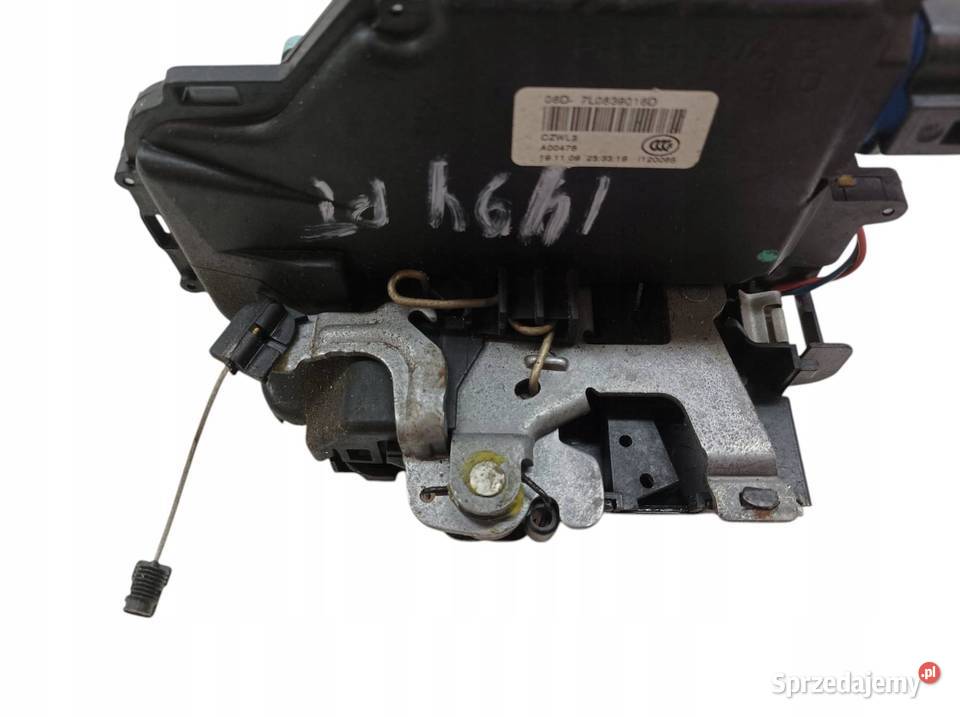 ZAMEK DRZWI TYŁ PRAWY KOMBI 7L0839016D Skoda