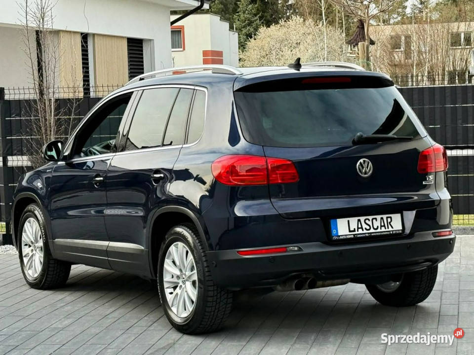 Volkswagen Tiguan 14 125 Lounge Navi Kamera przyciemniane szyby mazowieckie Radom sprzedam