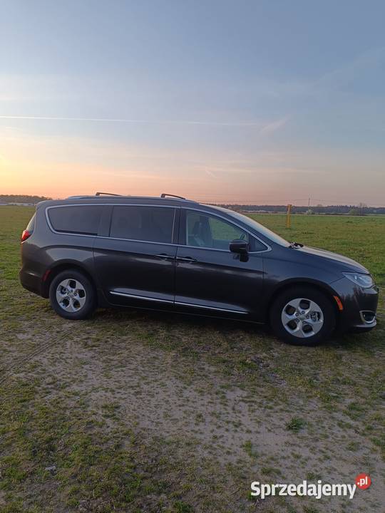 Chrysler Pacyfica 2016r Turing L DVD 244000km Jarocin sprzedam