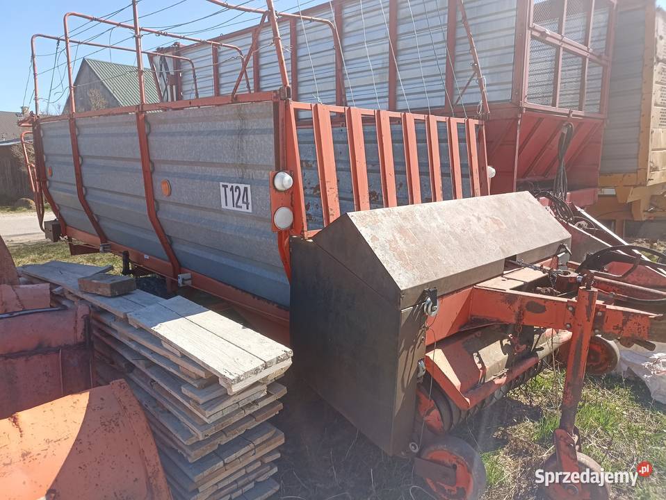 Przyczepa samozbierająca nieuszkodzony