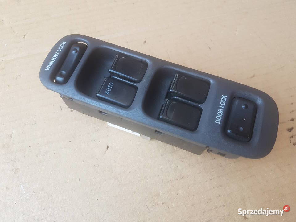 Suzuki Liana panel sterownia szybami przełącznik osobowe