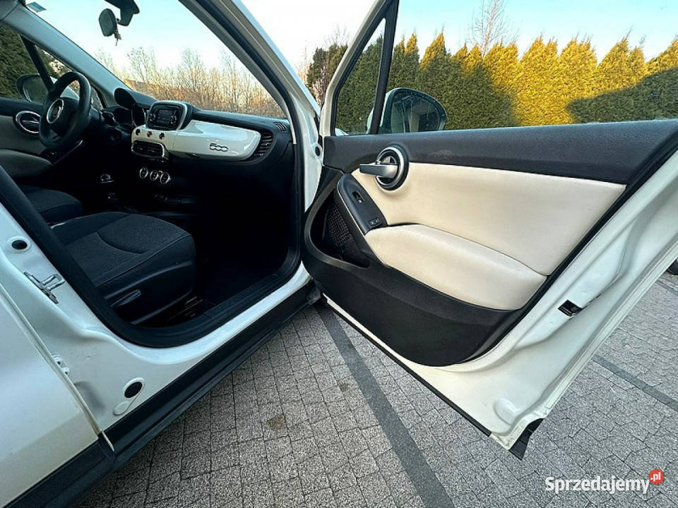Fiat 500x Fiat 500X 16i 110 Salon Niski Przebieg nieuszkodzony Wrocław sprzedam