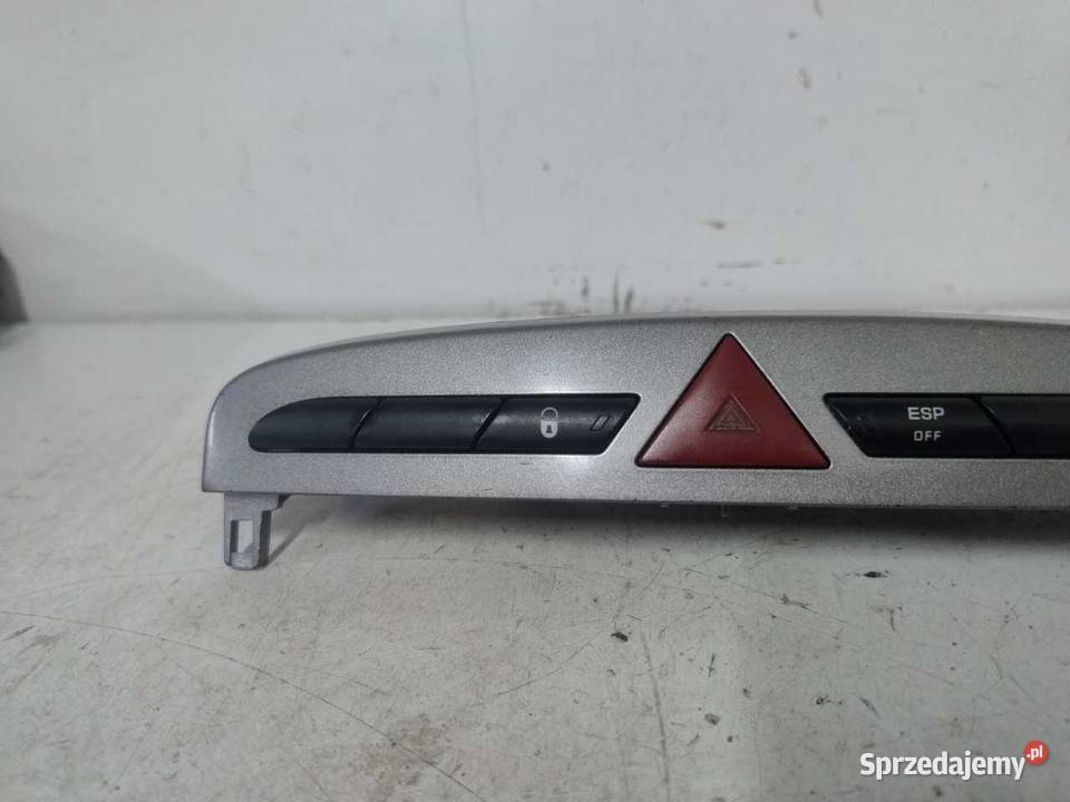 WŁĄCZNIK ŚWIATEŁ AWARYJNYCH PEUGEOT 308 Panele sterowania, przełączniki sprzedam