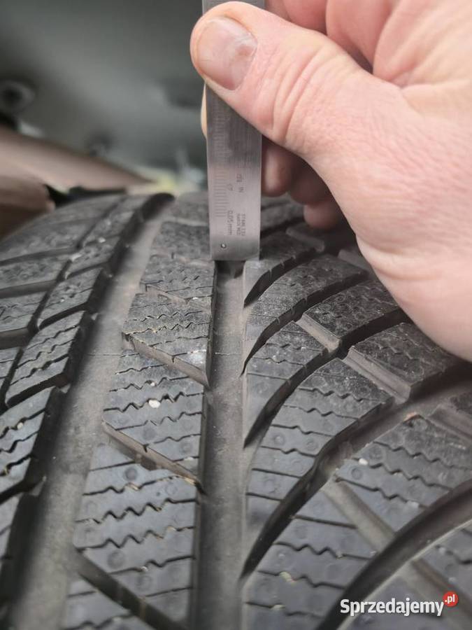 Opony Zimowe 4x Kumho WinterCraft WP72 23540 R19