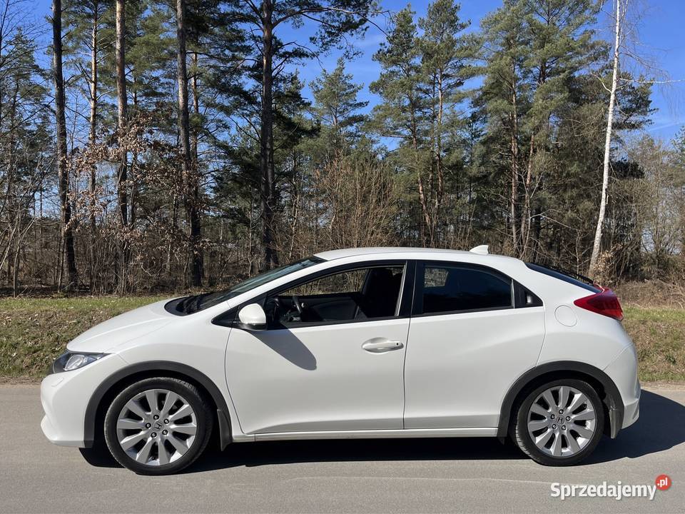 Honda Civic IX 18 Vtec super stan biała perła elektryczne szyby warmińsko-mazurskie Ełk