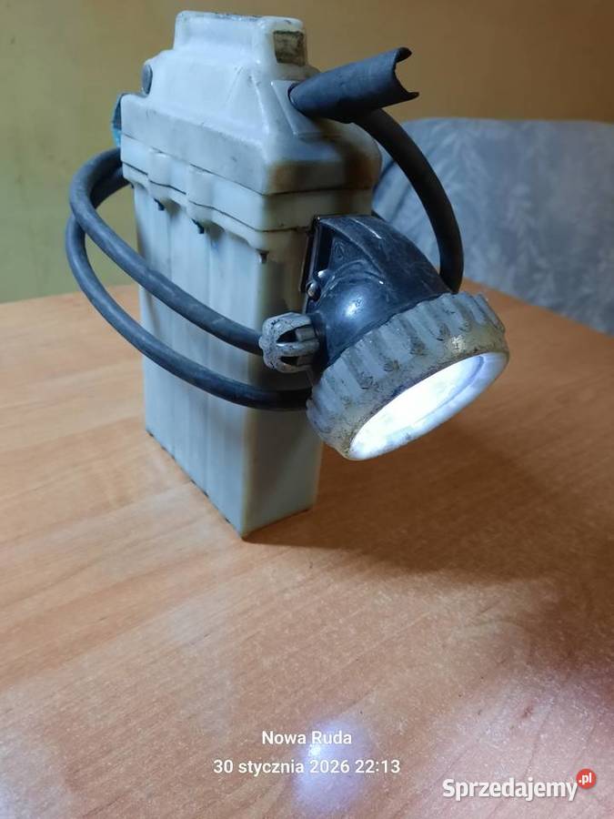 Lampa górnicz stara akumulatorowahalogen czołowy Antykwariat Nowa Ruda