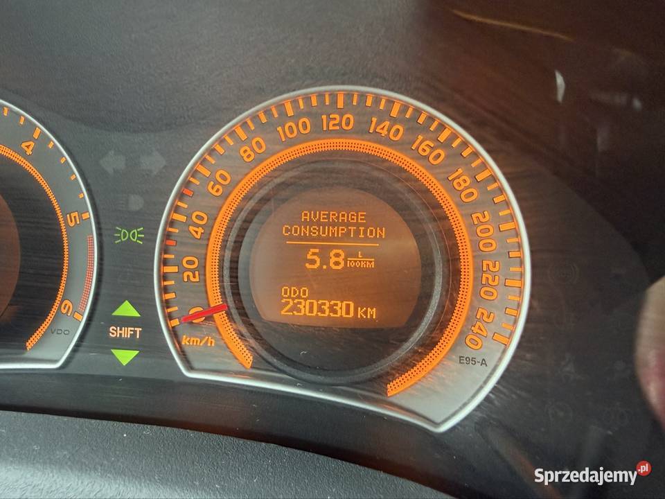 Toyota Auris 20 d4d 2007 klimatyzacja Grębów