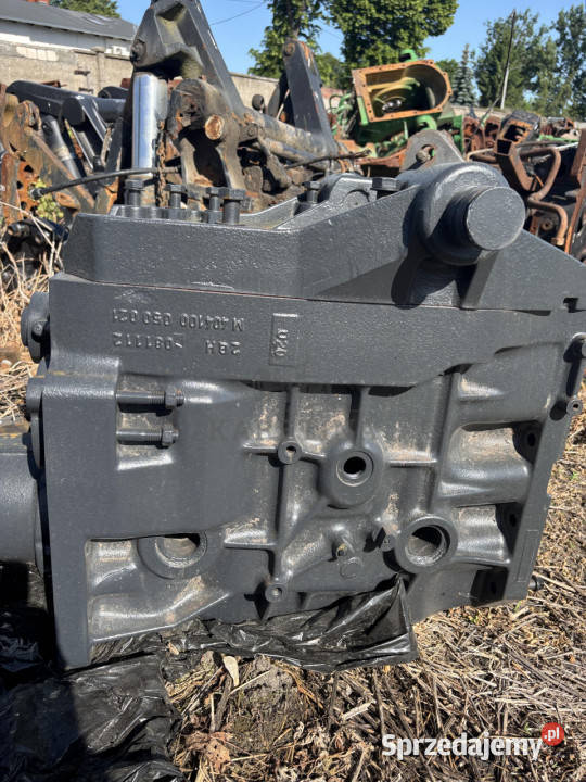 Fendt 413 414 415 obudowa skrzyni biegów Pozostałe wielkopolskie Jastrzębniki