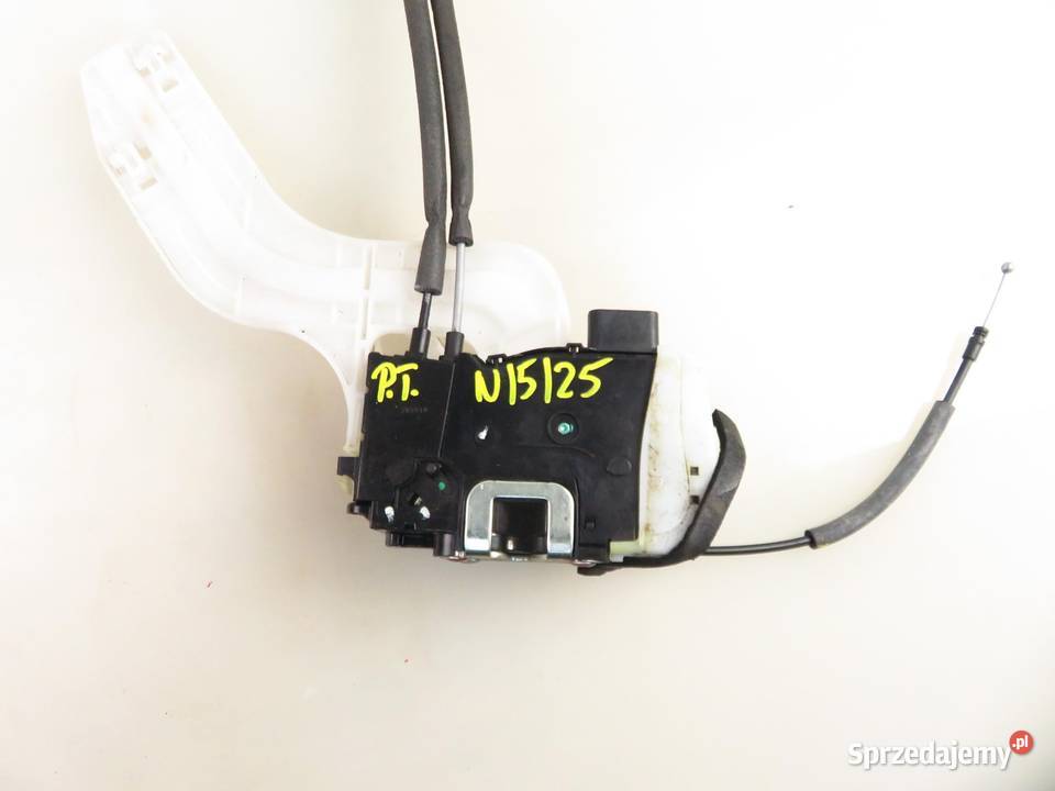 ZAMEK PRAWY TYLNY HYUNDAI ix35 814202Y010 osobowe