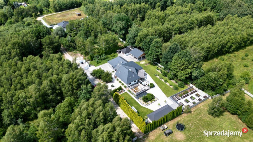 Przestronny dom z prywatną strefą rekreacyjną Rok budowy 2026 Budy Słodkowskie
