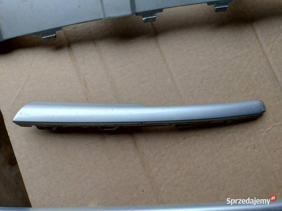 Ford Kuga MK1 listwy listwa zderzaka przód grill osobowe Karoseria