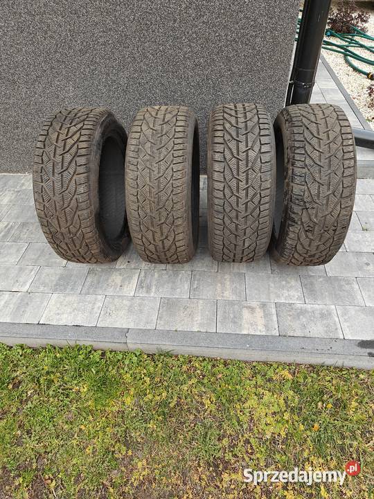 Opony zimowe kormoran 225 50 r17 Żeronice sprzedam