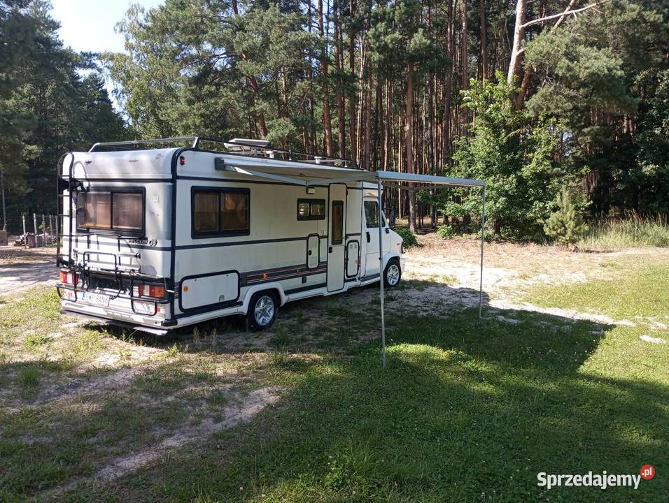 Kamper Półintegra Peugeot 230L Kampery Kampery Pieczyska