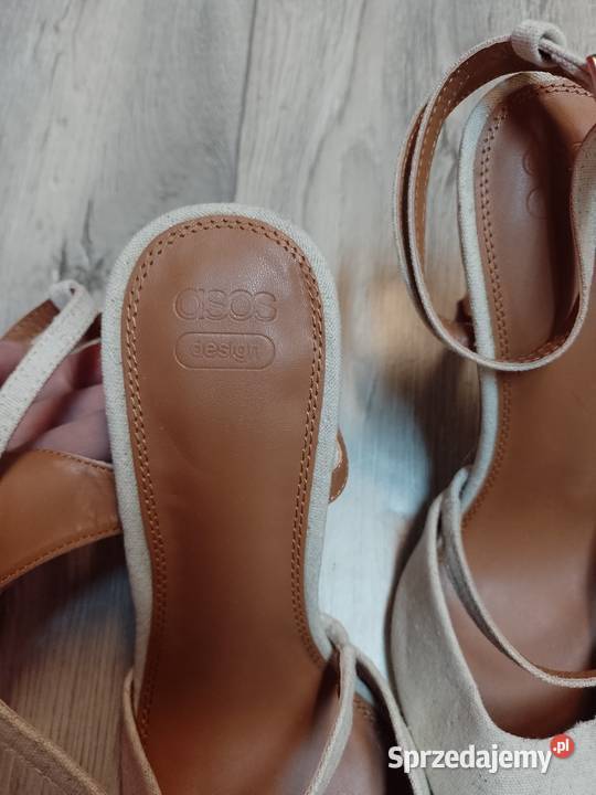 41 ASOS Beżowe czółenka Wieczorowez odkrytą Kraków sprzedam