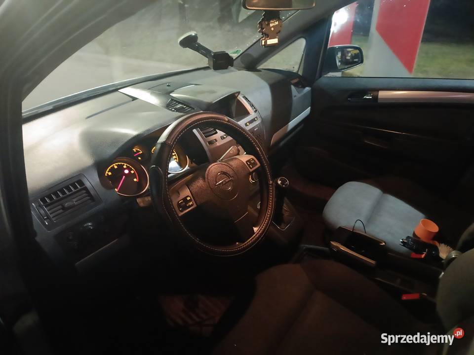 Opel Zafira B 2006r