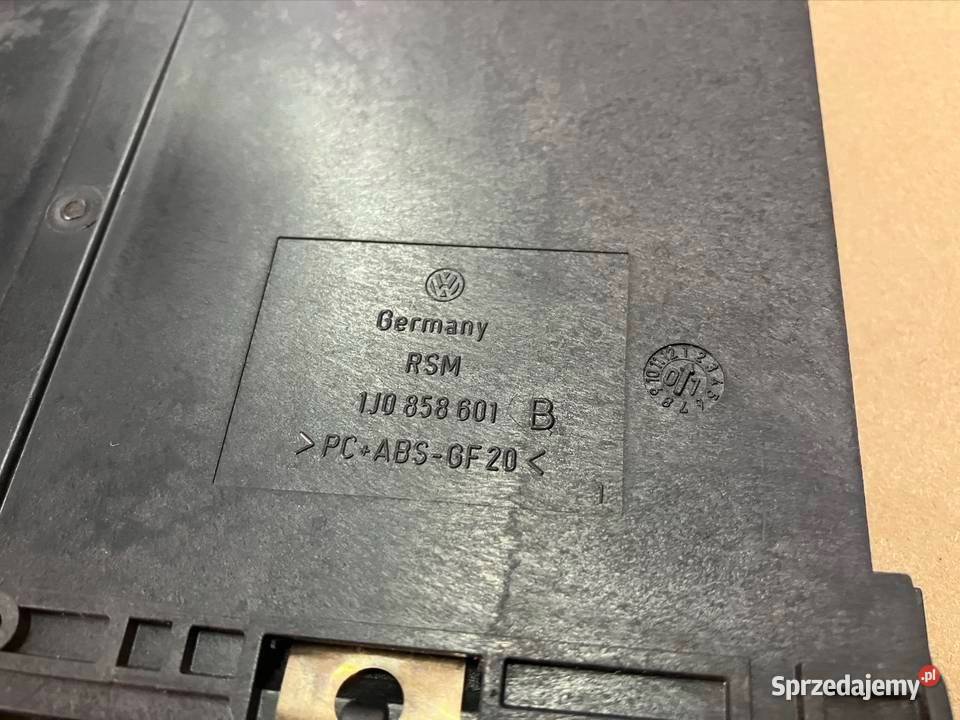 Cup Hlder vw golf bora 1J0858601B Uchwyty fabryczne Skarżysko-Kamienna
