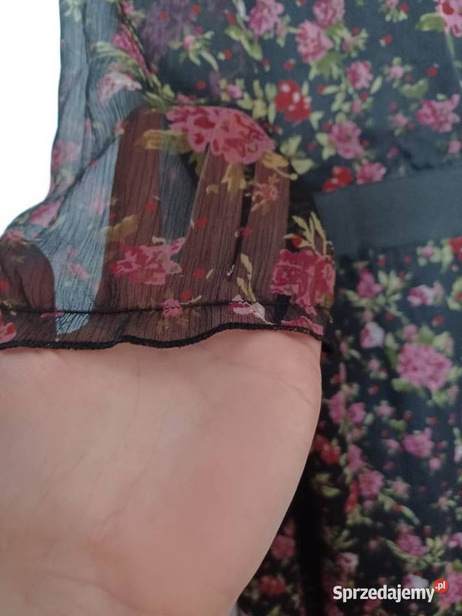 Sukienka czarna w kwiaty rozmiar M House bez wad Rzeszów sprzedam