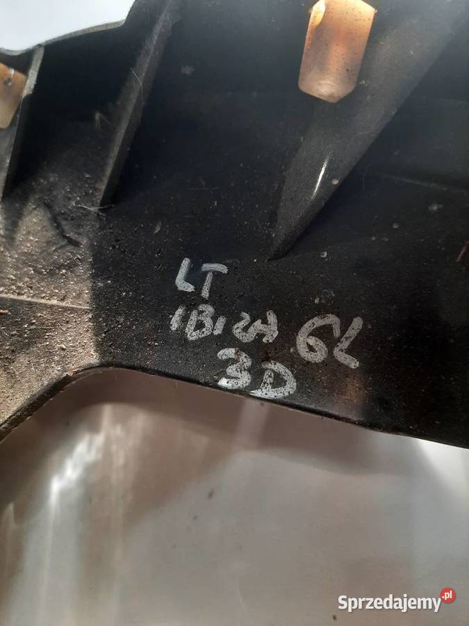 Seat Ibiza III 6L Ślizg zderzaka lewy tył osobowe łódzkie Ksawerów