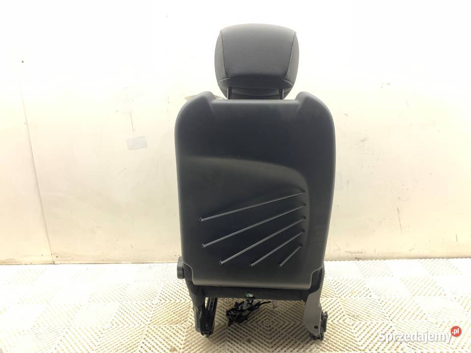 FOTEL PRAWY PRZÓD RENAULT CAPTUR I Crossover