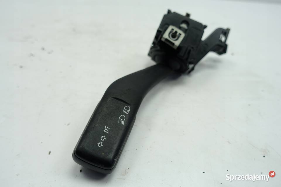 Seat Leon II PRZEŁĄCZNIK KIERUNKOWSKAZÓW Panele sterowania, przełączniki