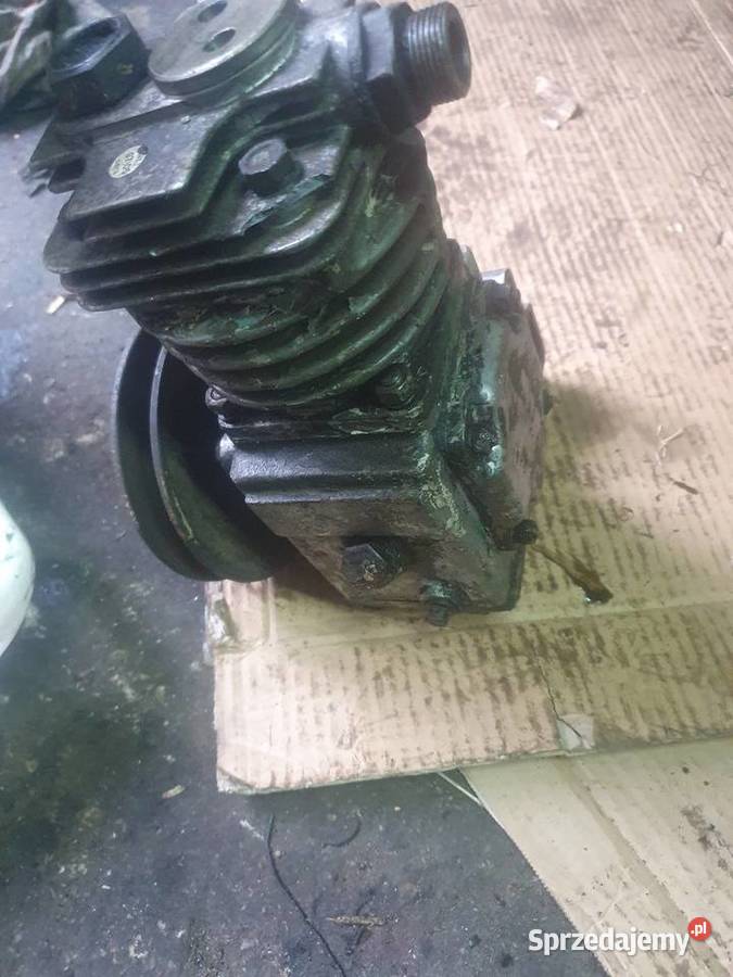 Pompa sprężarki z podstawą Ursus C328 Choszczno