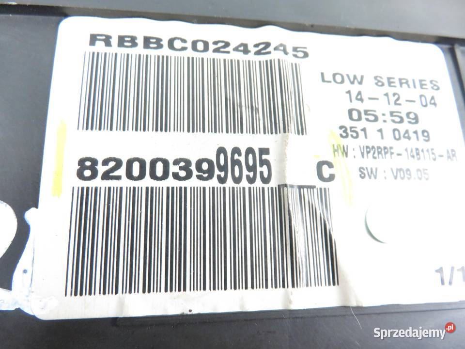 LICZNIK RENAULT MEGANE II 19 dCi 8200399695C Liczniki i zegary