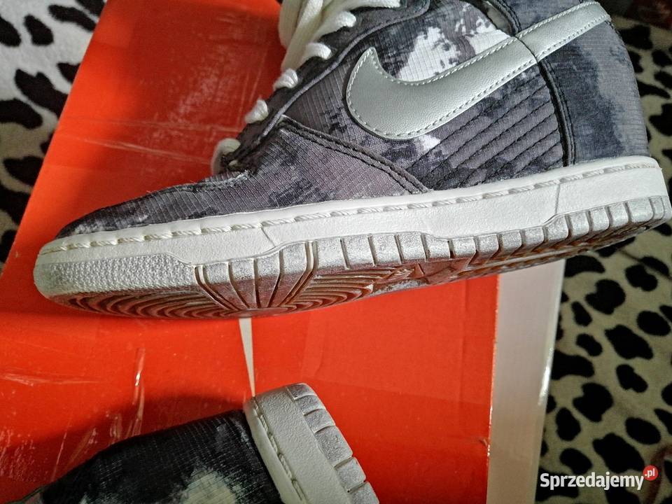 NIKE DUNK SKY HI nowe Sneakersy Półbuty W