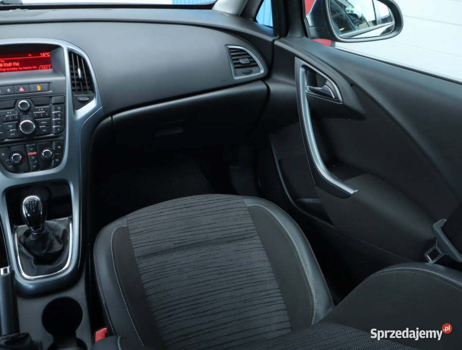 Opel Astra 14 16V ASR (kontrola trakcji) Łódź