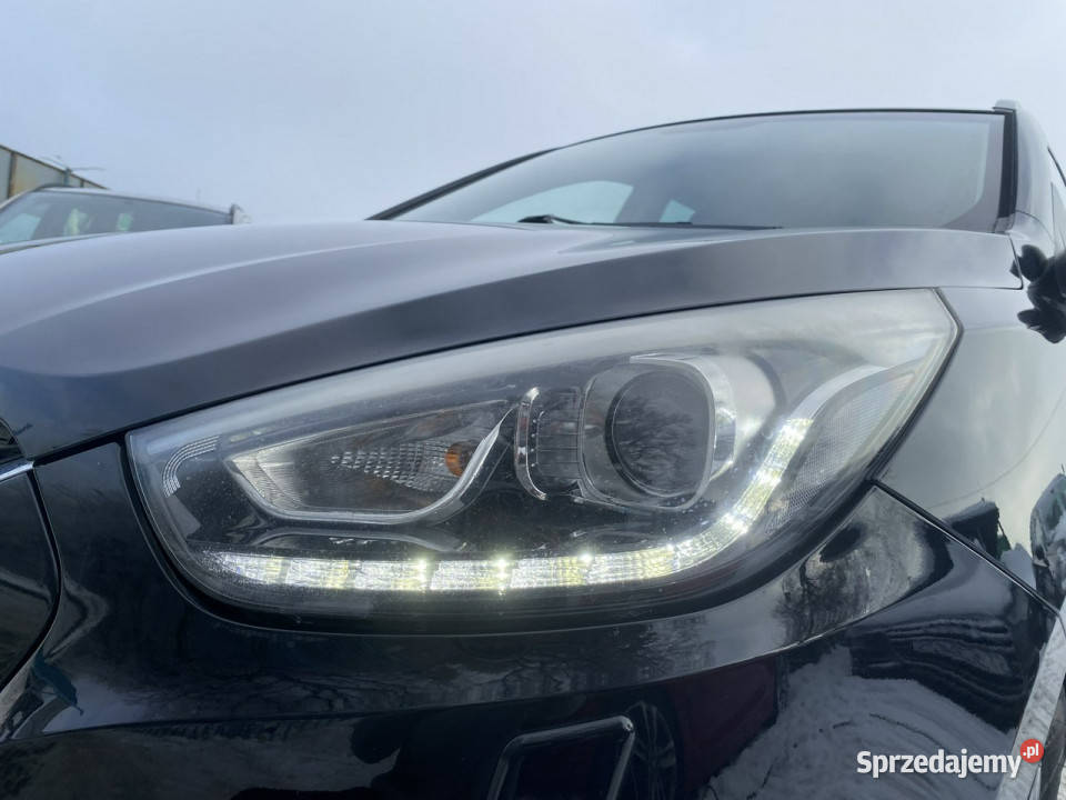 Hyundai ix35 20crdi automat 4x4 skóry ledy Navi bluetooth Gdańsk sprzedam