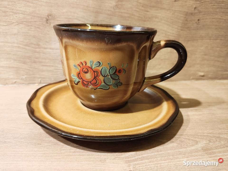 PRL filiżanki i spodki 6 Wołomin sprzedam