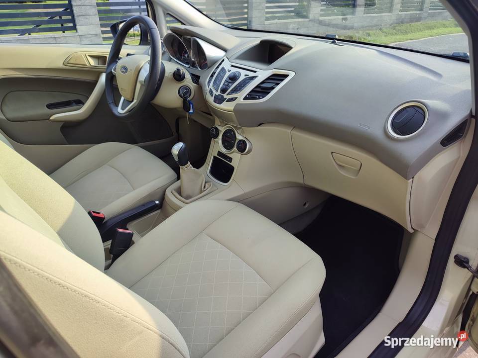Ford Fiesta MK7 125 Benzyna Ghia Titanum Jasne Turek