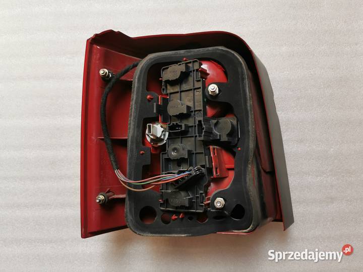 Lampa Prawy Tył Tylna Prawa VW Passat B5 Lift Wyszków