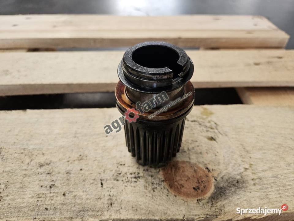 Tuleja blokady FWD Massey Ferguson 3225 3220