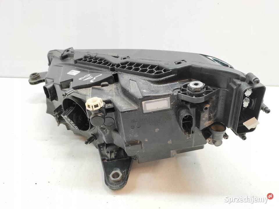 LAMPA PRZÓD PRAWA EUROPA FULL LED 3V1941016E