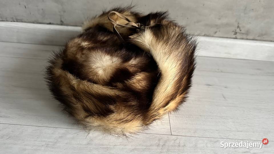 NOWA Czapka z futra tchórzofretki naturalne łódzkie Łódź
