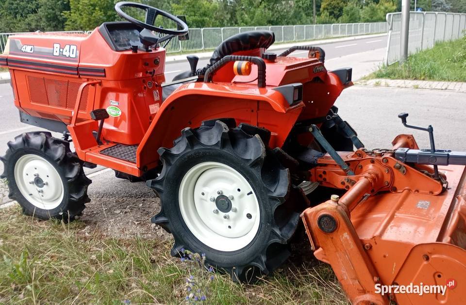 Ciągnik mini traktor ogrodniczy Kubota Napęd 4x4