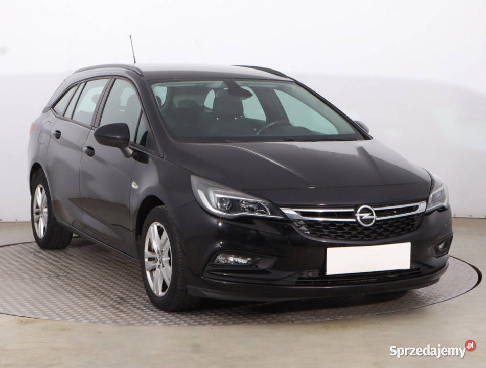 Opel Astra 14 T nieuszkodzony Astra Astra Piaseczno