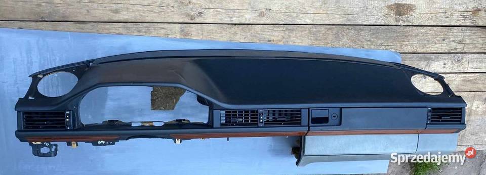 MercedesBenz E W124 1990 Deska rozdzielcza dolnośląskie Łagiewniki sprzedam