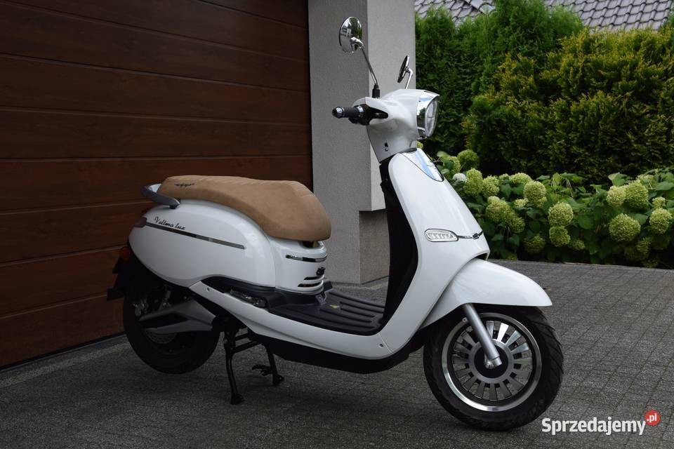 Stylowy skuter elektryczny Zipp Volteno LUX