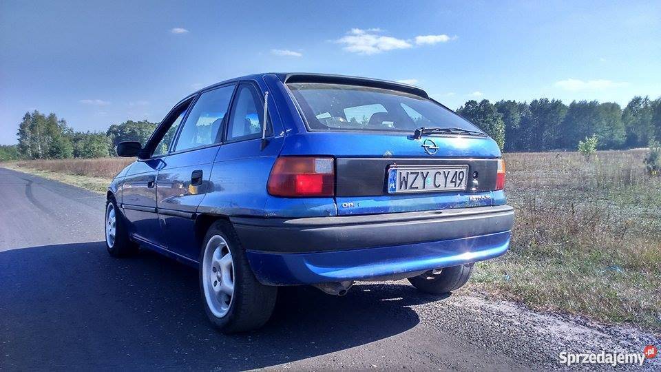 Opel astra f 96r 16 8v Gaz radio Żyrardów