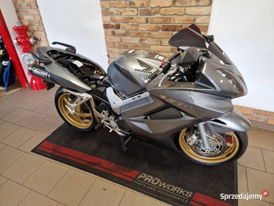 HONDA VFR 800 VFR800 VTEC ABS 2010R 62110km Kórnik sprzedam